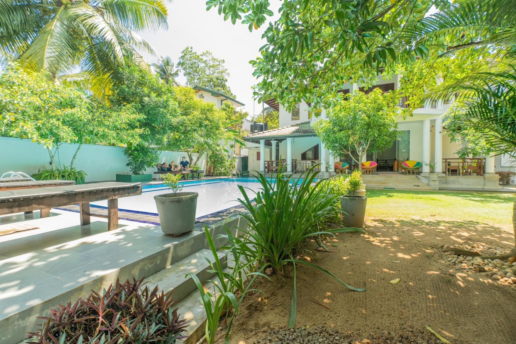 The Calm Of8 Hotel Unawatuna Buitenkant foto
