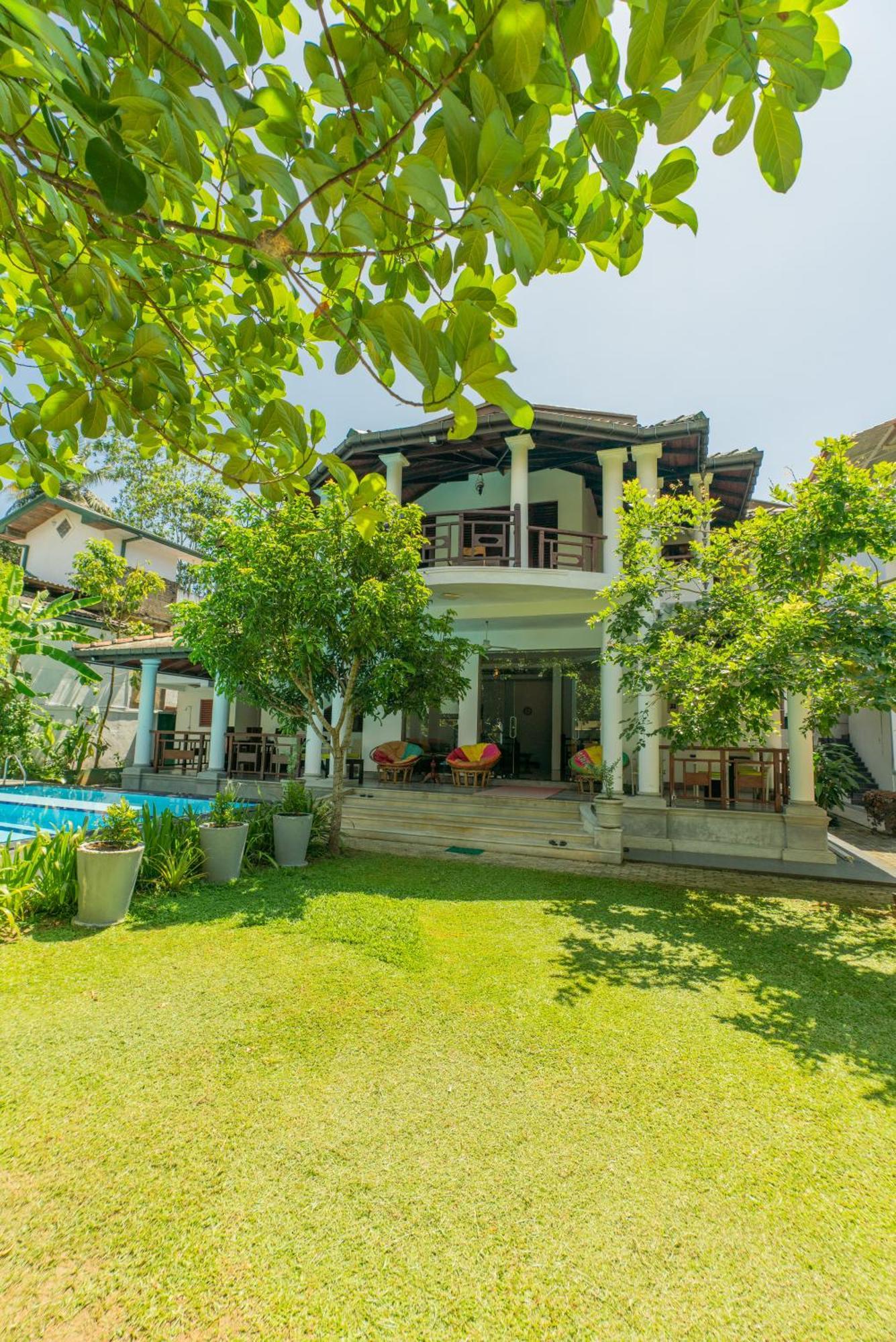The Calm Of8 Hotel Unawatuna Buitenkant foto