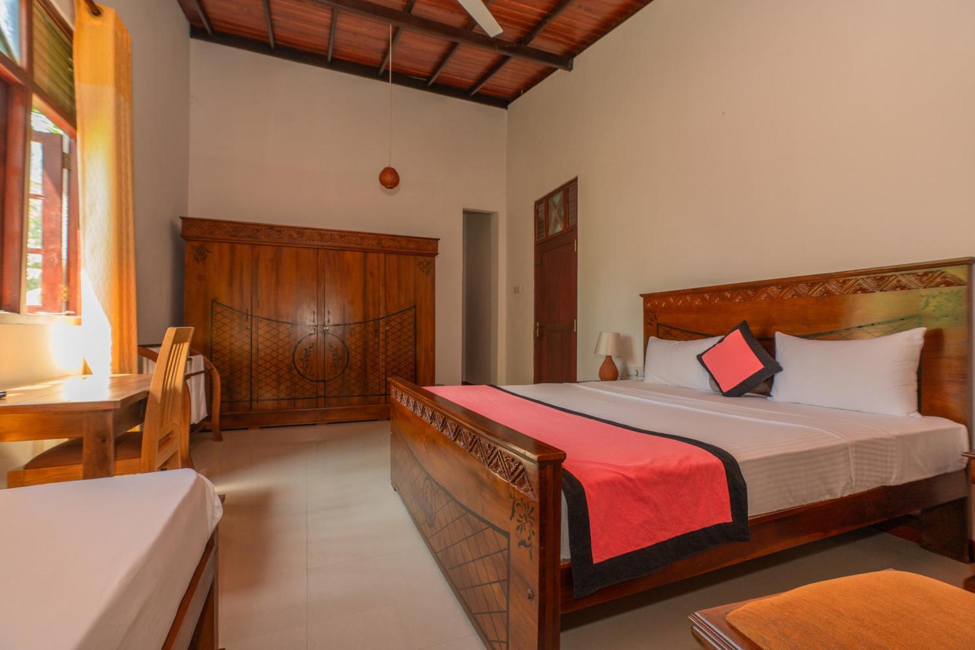The Calm Of8 Hotel Unawatuna Buitenkant foto