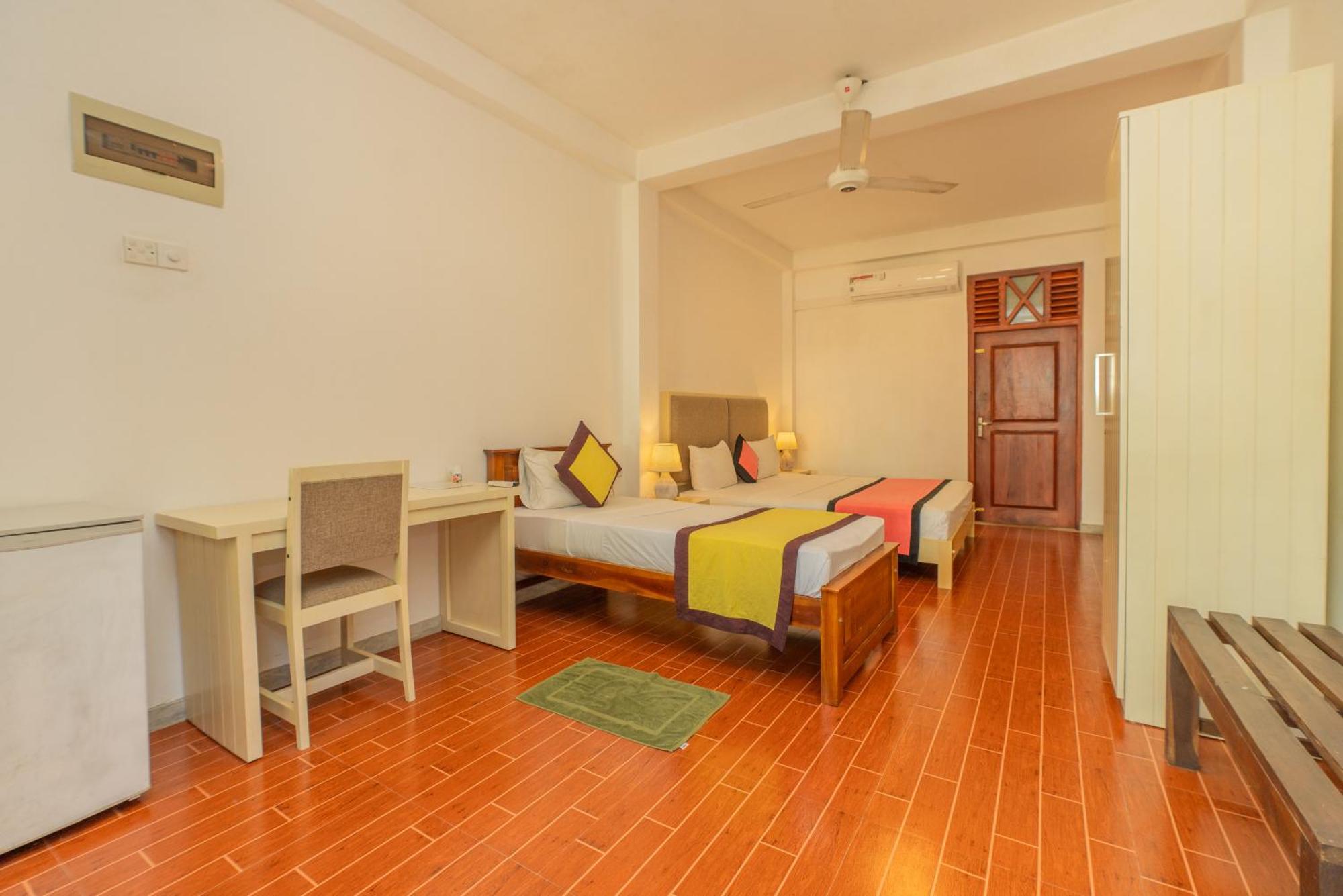 The Calm Of8 Hotel Unawatuna Buitenkant foto