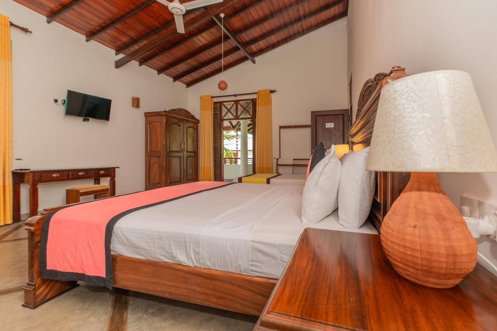 The Calm Of8 Hotel Unawatuna Buitenkant foto
